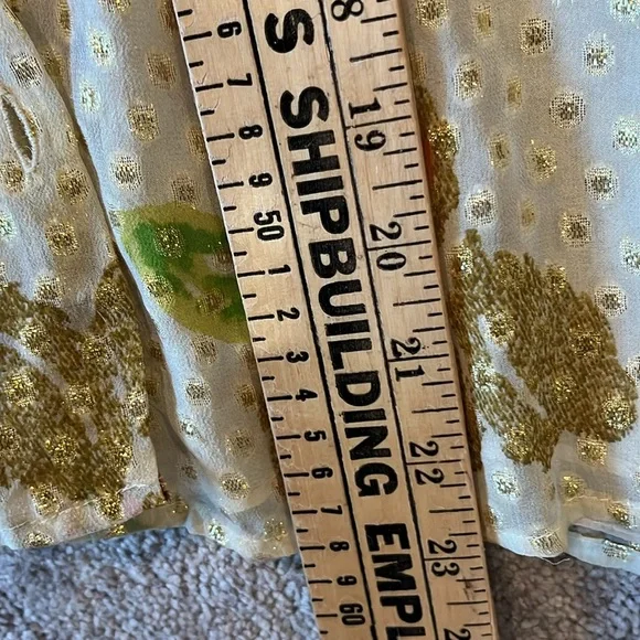 Tucker Women's Gold Floral Silk Metallic Blouse Size Small - Picture 10 of 10